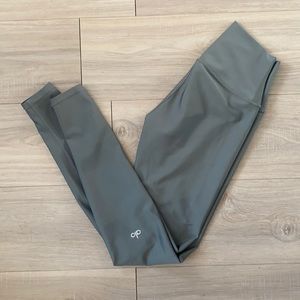 Alo yoga high waist airlift leggings XS